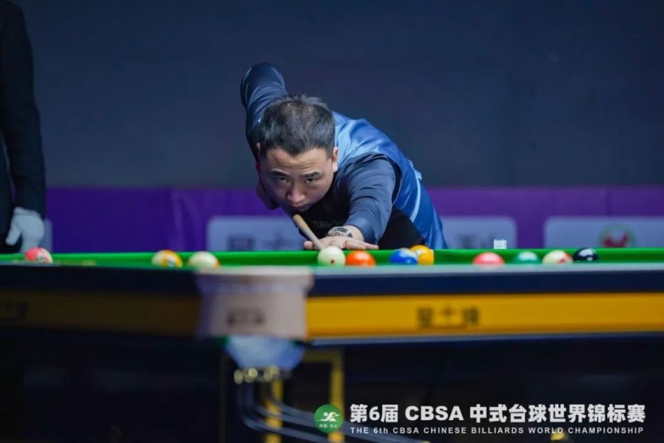 场上传递明 场上传递明