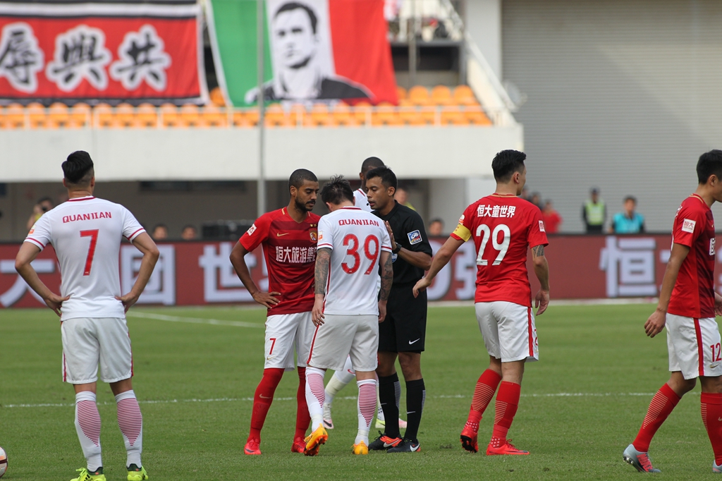 二跳低著称 二跳低著称