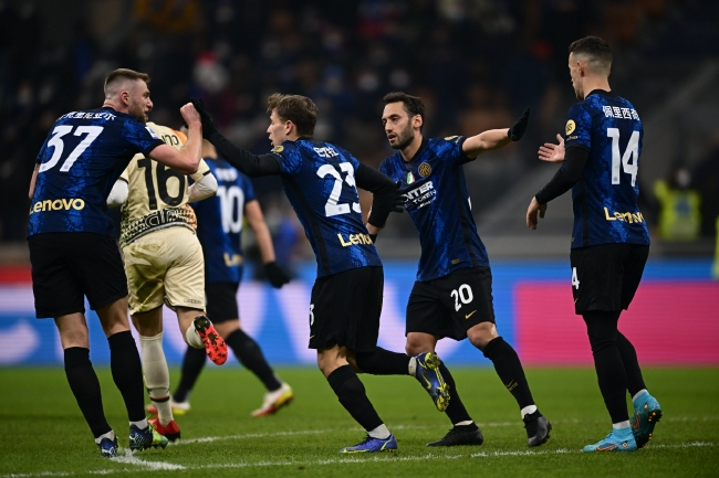 更靠近小禁 更靠近小禁